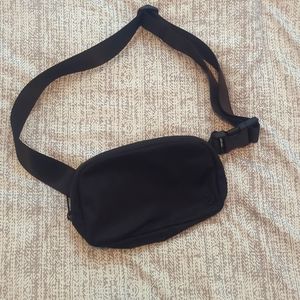 Lululemon crossbody